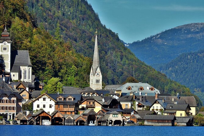 Full-Day Minivan Tour From Salzburg to Hallstatt with 5 Fingers,Lakes&Mountains - Who will enjoy this day most