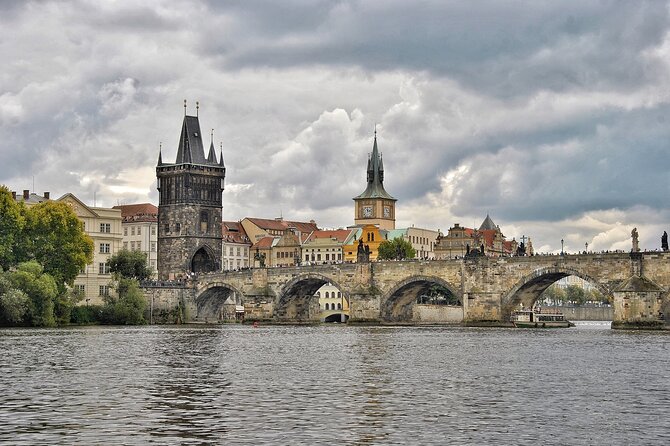 Full-Day Private Tour to Prague from Vienna - Is $588.78 per person a fair price?