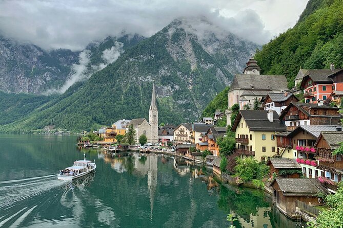 Full Day Tour from Vienna to Wachau, Melk, Hallstatt and Salzburg - What this ambitious Vienna day trip tries to do
