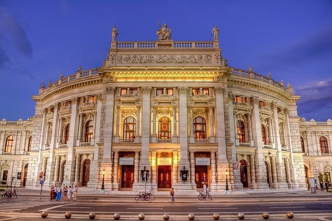 Fun & mobile scavenger hunt through Vienna - Schönlaterngasse 1, the practical starting point