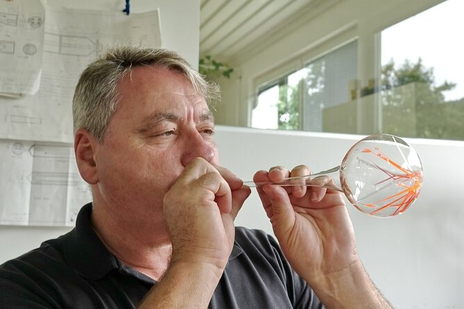 Glass blowing workshop Relaxation through concentration - Accessibility and practical booking details
