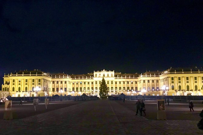 Grand Schoenbrunn Palace and Carriage Museum Tour Small Group - What you can and cannot see in two and a half hours