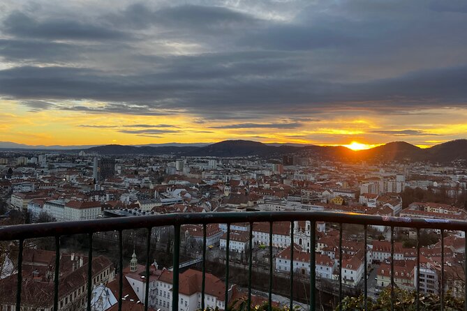 Graz Funicular Ride and Schlossberg Picnic Experience - Keplerlinde and Türkenbrunnen reward curious walkers