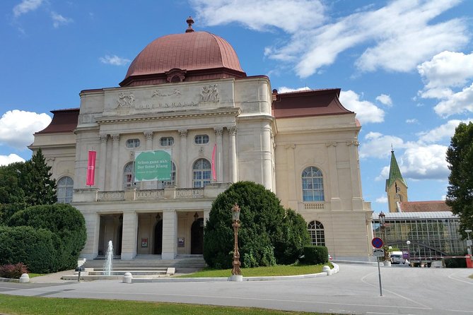 Graz - Private tour including Castle visit - Inside Graz Cathedral