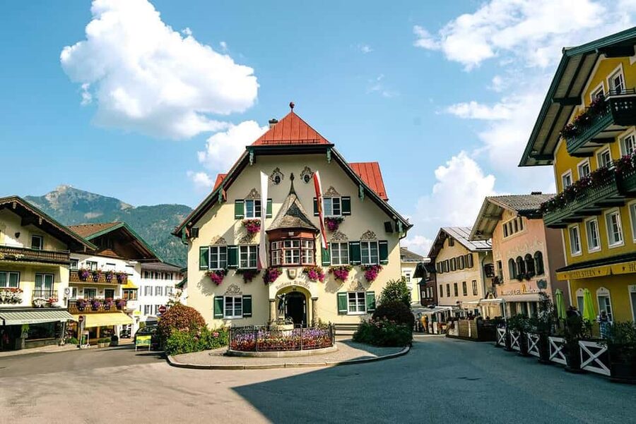 Hallstatt Highlight tour with St. Gilgen Tour from Salzburg - Key points to know before booking