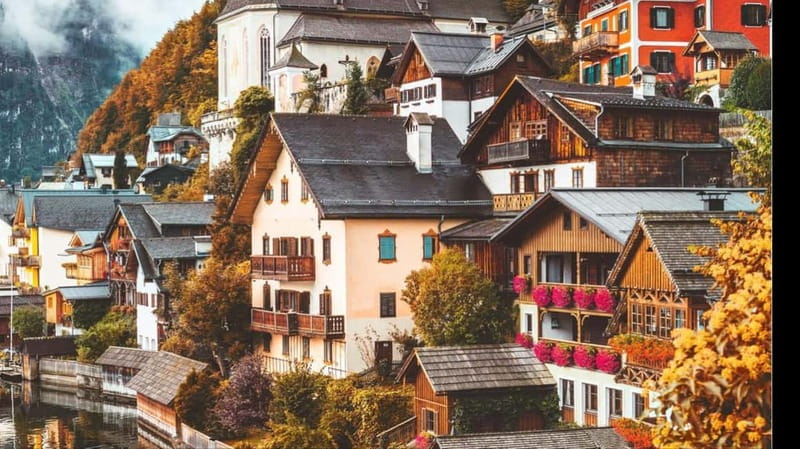 Hallstatt Highlight tour with St. Gilgen Tour from Salzburg - Bad Ischl and the region’s historic character