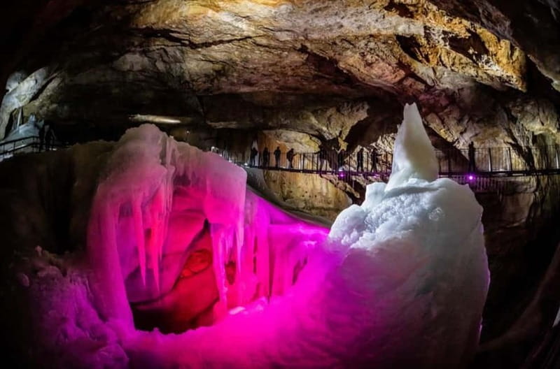 Hallstatt & Ice Cave & 5 fingers Private Trip From Salzburg - Leaving Salzburg for the Dachstein Mountains