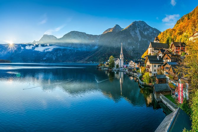 Hallstatt Tour with Visit of the 5fingers Viewing Platform or the Salt Mine - Lake Fuschl and the old hunting lodge