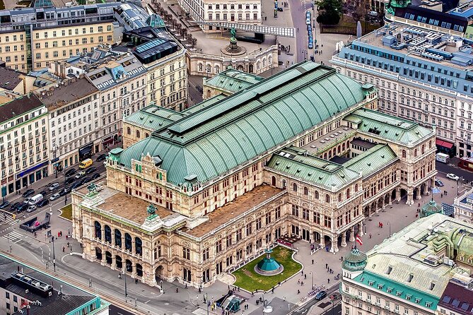 Highlights of Vienna in a Historical & Cultural 3h Walking Tour - St. Stephen’s Cathedral and the medieval center