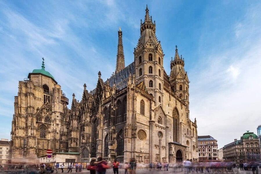 Highlights of Vienna: Private Bike Tour with Licensed Guide - Bikes, helmets, and the physical effort