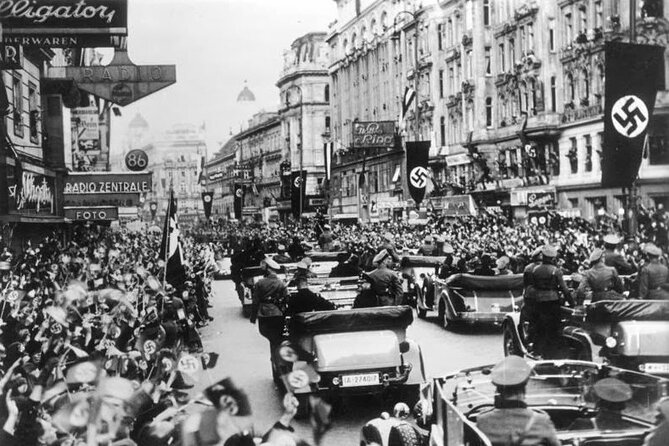 Historical Hitler Walking Tour of Vienna - Judenplatz and the Austrian Jewish victims of the Shoah