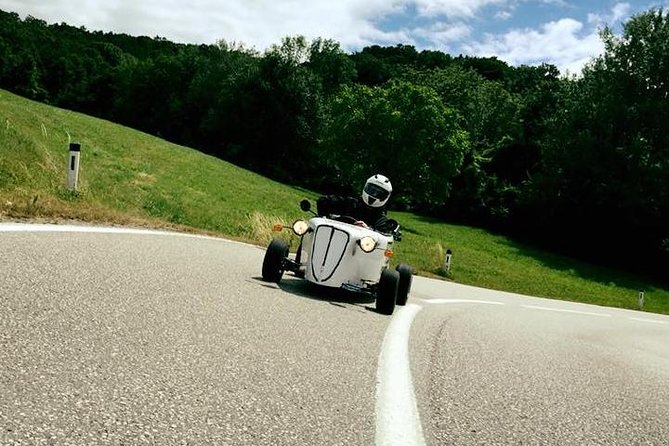 Hotrod Vienna Daylight Tour The most famous & fastest Tour Vienna - Schwedenplatz: old Vienna meets the Danube Canal