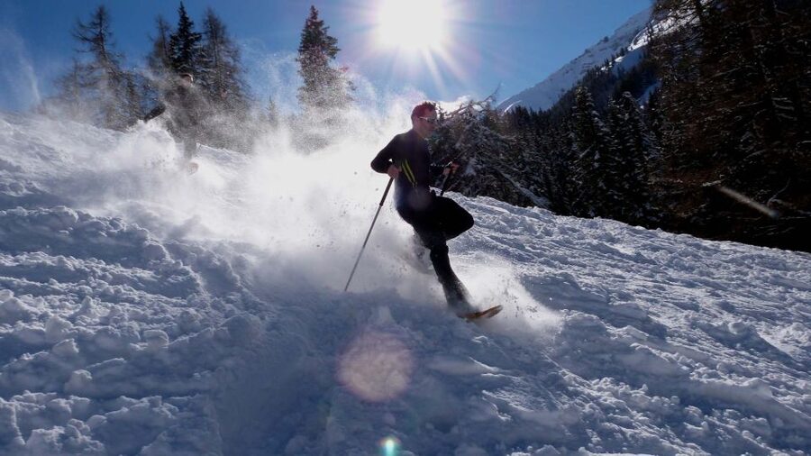 Innsbruck: Priv. Guided Snowy Mountain Hike /Snowshoe´s - Hochmahd, Patscheralm, and Boscheben