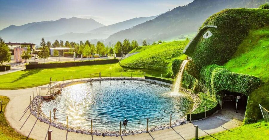 Innsbruck Swarovski Crystal Worlds Ticket and Transfer - Getting From Innsbruck to Wattens by Shuttle