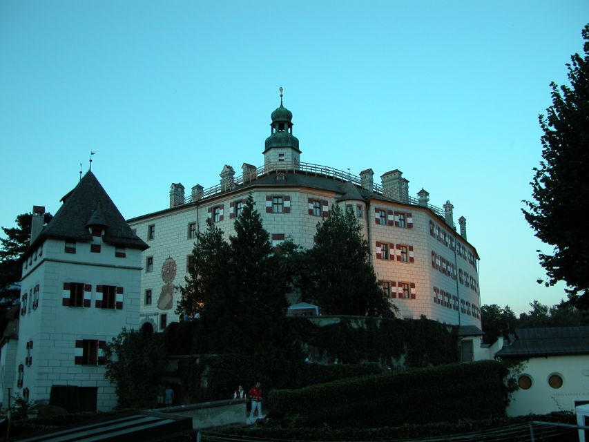 Innsbruck: Tickets for Schloss Ambras - The Chamber of Art and Wonders: Renaissance curiosity in every case