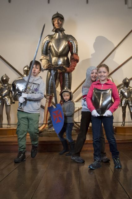 Innsbruck: Tickets for Schloss Ambras - How the visit works without a guide