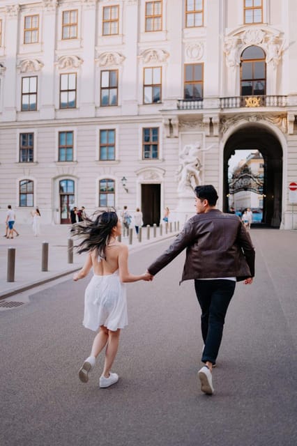 Instagram tour of Vienna with a private photographer - Choosing Between All Photos and 30 Edited Favorites