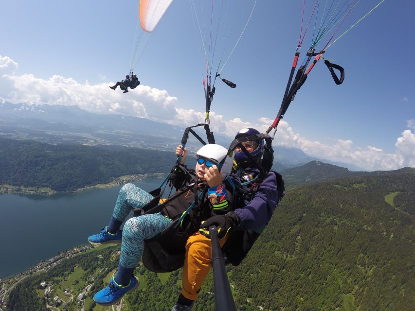 Kärnten/Ossiachersee: Paragleiten " Thermikflug" - Who Will Enjoy This Most?