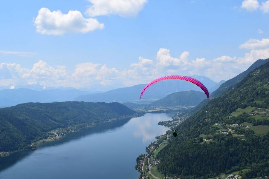 Kärnten/Villach: Tandem Paragliding Flight - The 30-Minute Cable Car Ride to Gerlitzen