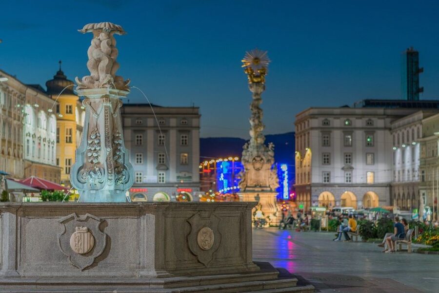 Linz Private Walking Tour - City Hall and the Baroque heart of Linz
