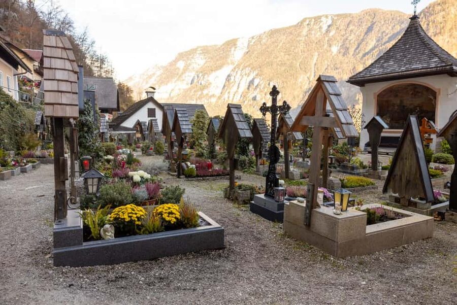 Majestic Walking Tour of Hallstatt - What the two-hour route gives you