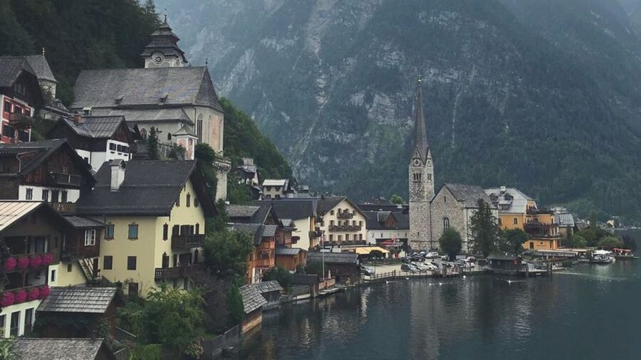 Majestic Walking Tour of Hallstatt - Pfarrkirche Mariä Himmelfahrt and the hilltop setting