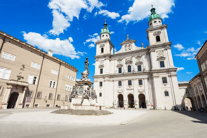 Mozart's Salzburg Exploration Game and Tour - Mozart’s birthplace on Getreidegasse