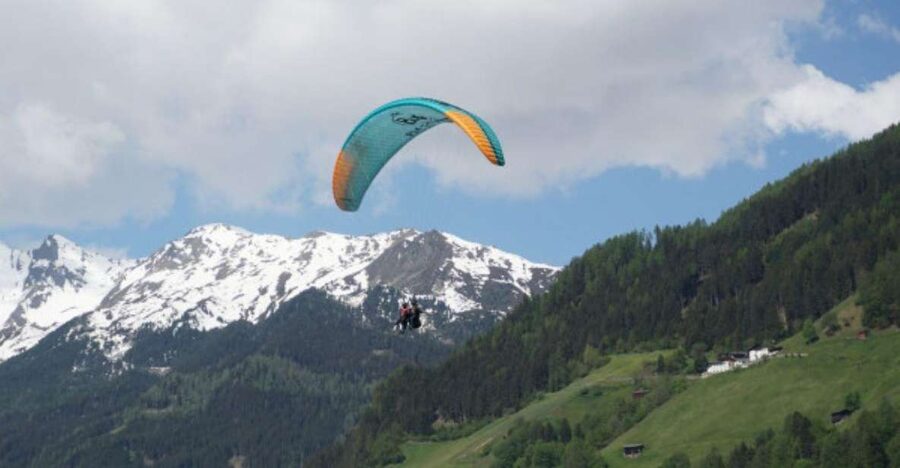 Neustift im Stubaital: Morning Paragliding Experience - Meeting at the Elfer lifts in Neustift