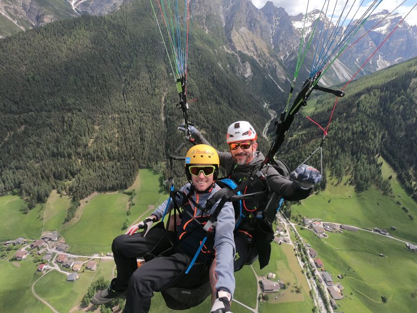 Neustift im Stubaital: Panoramic Tandem Paragliding Flight - Why Paragliding Works So Well in the Stubai Valley