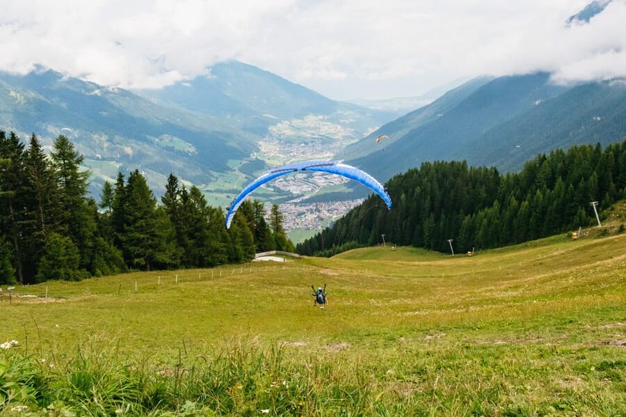 Neustift im Stubaital: Tandem Paragliding Flight - Weather can change the timetable