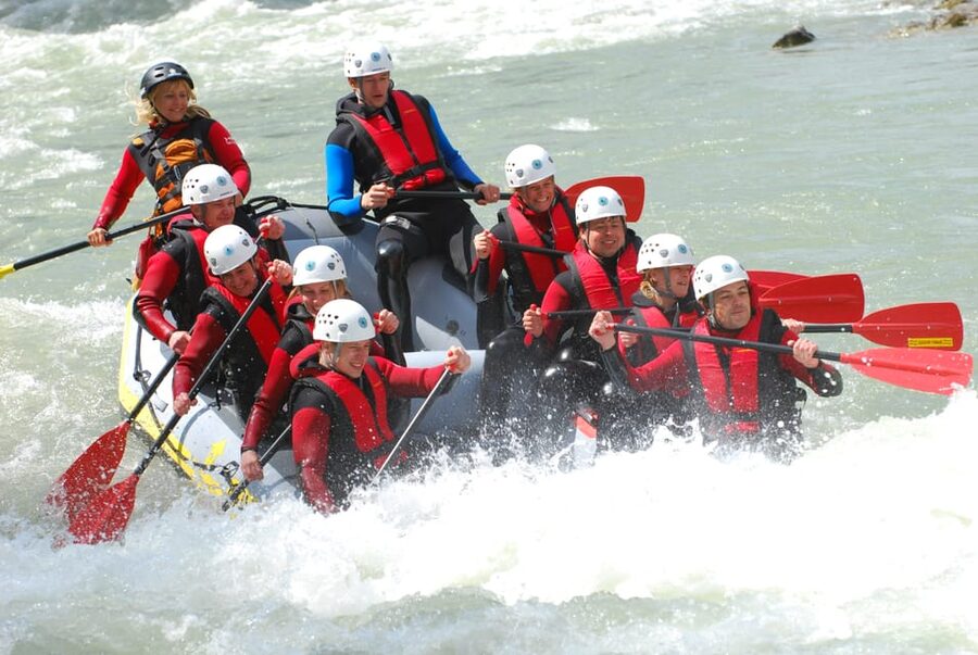 Ötztal: Imster Gorge Rafting Tour with Lunch - Entering the Imster Gorge Whitewater