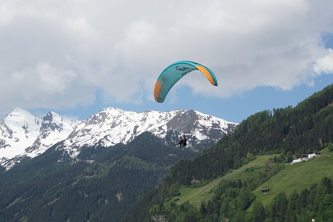 Paragliding experience in Fulpmes in the Stubai Valley - Why Fulpmes makes a good place to fly