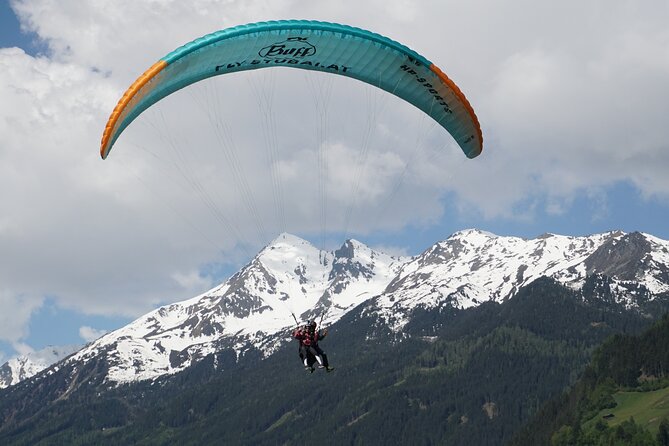 Paragliding in the morning - Key points to know before booking