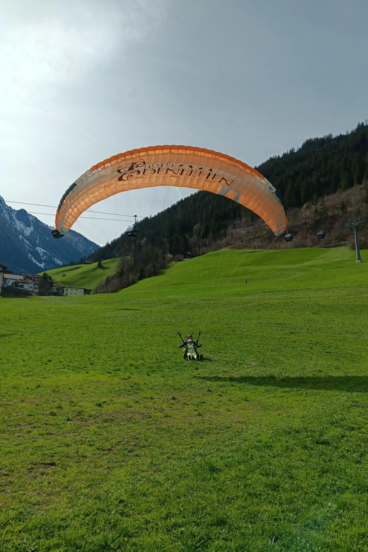 Paragliding Tandem Flight - Your First Steps at the Ticket Counters