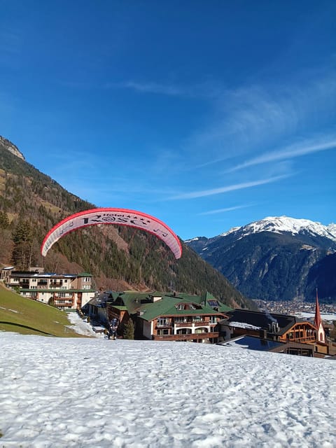 Paragliding Tandem Flight - Choosing Between the Small and Big Flight