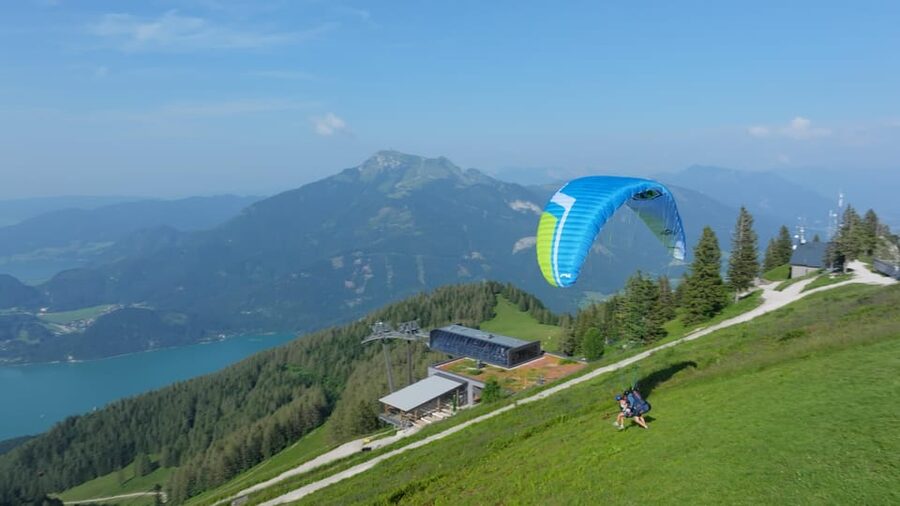 Paragliding Tandemflight in Salzkammergut / Wolfgangsee - Flexible booking for a weather-sensitive activity