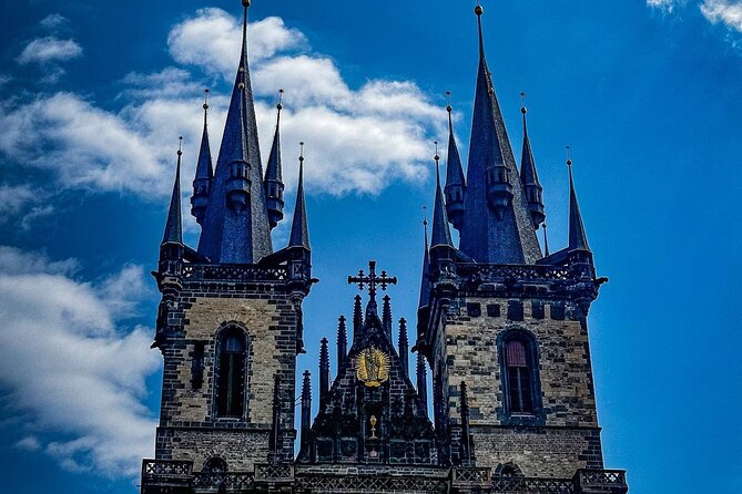 Prague Full Day Guided Tour with private transfers From Vienna - Two hours of independent time in Prague