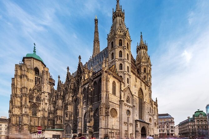 Private Bike Tour of Vienna Top Attractions & Nature - Starting at Franz-Josefs-Kai