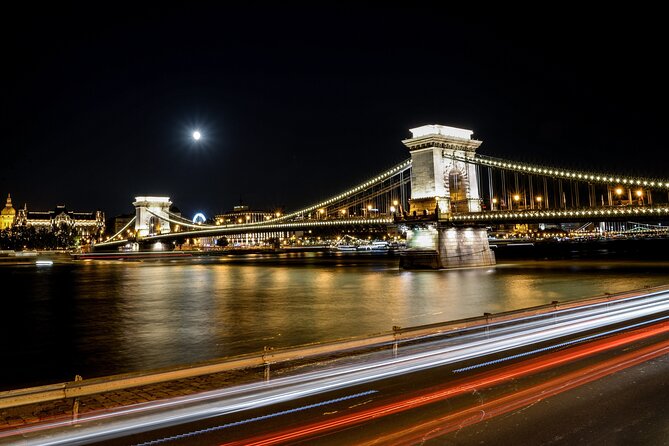 Private car or minivan transfer from Budapest to Vienna or back. - The vehicle, Wi-Fi, and comfort over six hours