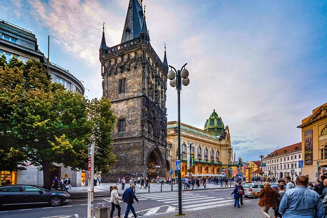 Private Car Transfer from Vienna to Prague with 2h of Sightseeing - The driver’s role: useful local help, not a guided tour