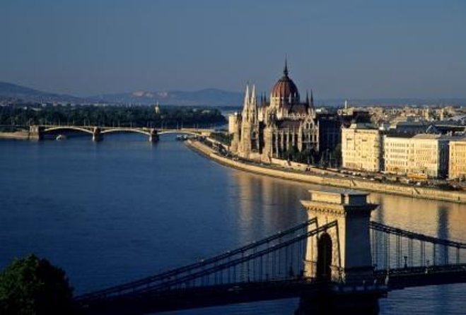 Private Day Tour from Vienna to Budapest and Back in English - Key points to know before booking