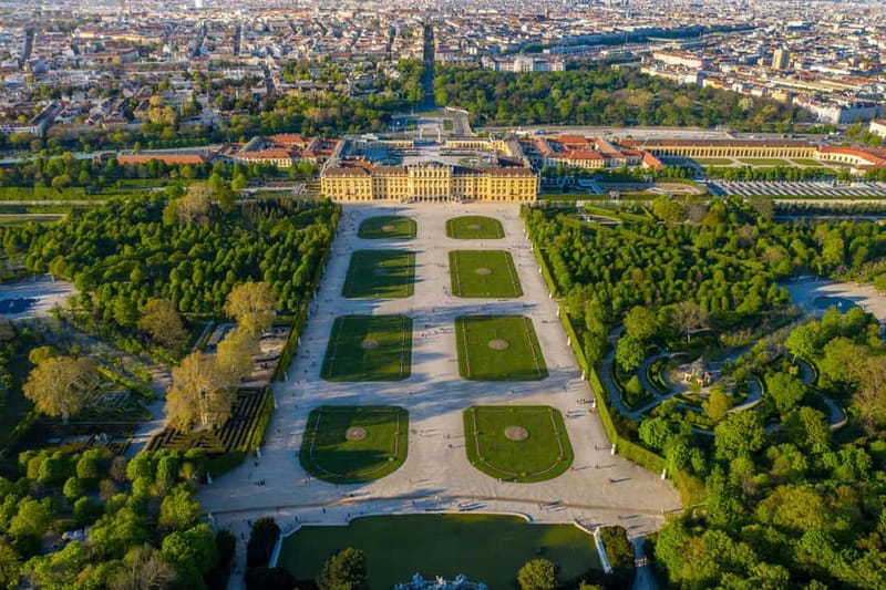 Private day trip: Budapest > Bratislava & Vienna, in English - St. Stephen’s Cathedral and central Vienna