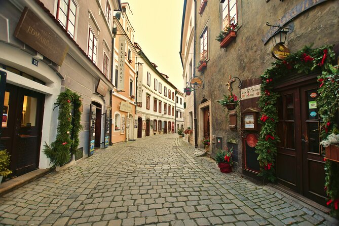 Private day trip from Linz to Cesky Krumlov and back - What the $301.65 price really buys