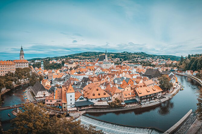 Private Driver from Prague to Vienna with a Stop in Cesky Krumlov - Key points to know before booking