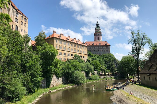Private Driver from Prague to Vienna with a Stop in Cesky Krumlov - What the experience does not include