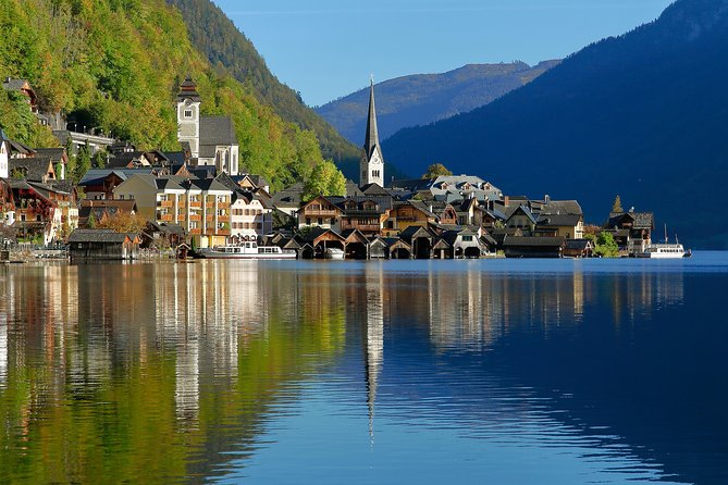 Private Eagle's Nest and Hallstatt tour from Salzburg - Fuschl Castle and the emerald-green Fuschlsee