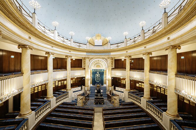 Private Half-Day Tour in Jewish Vienna - Albertinaplatz and the opening view of wartime memory
