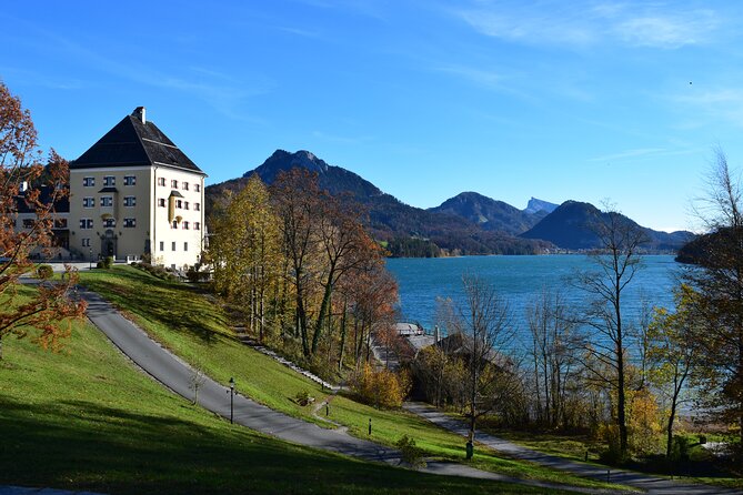 Private Hallstatt Tour with tour end in Vienna - Two Hours in Hallstatt