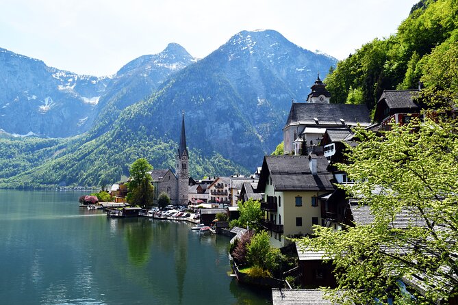 Private Hallstatt Tour with tour end in Vienna - A Private Vehicle Makes the Route Easier