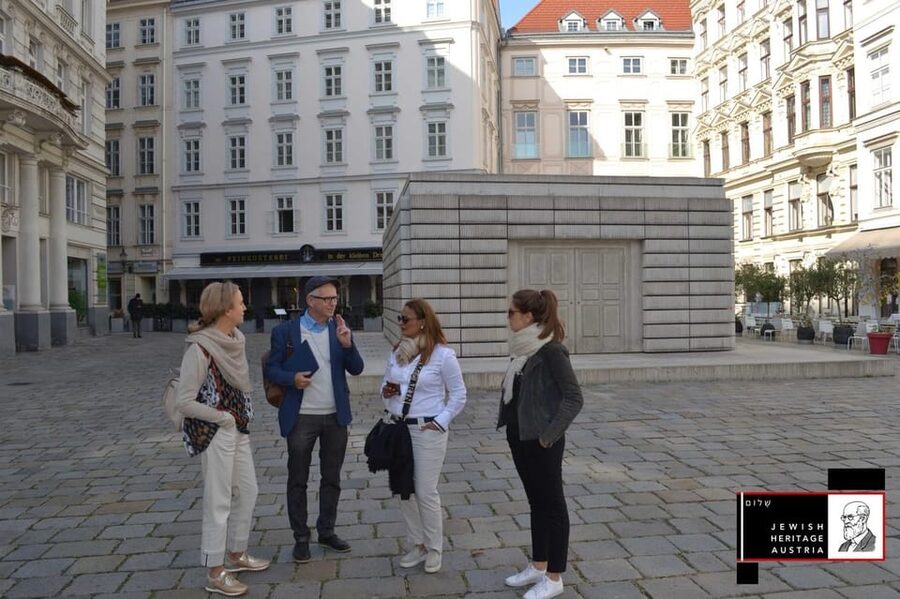 Private Jewish Vienna Inner City Tour - Seeing the Stadttempel and Vienna’s religious life